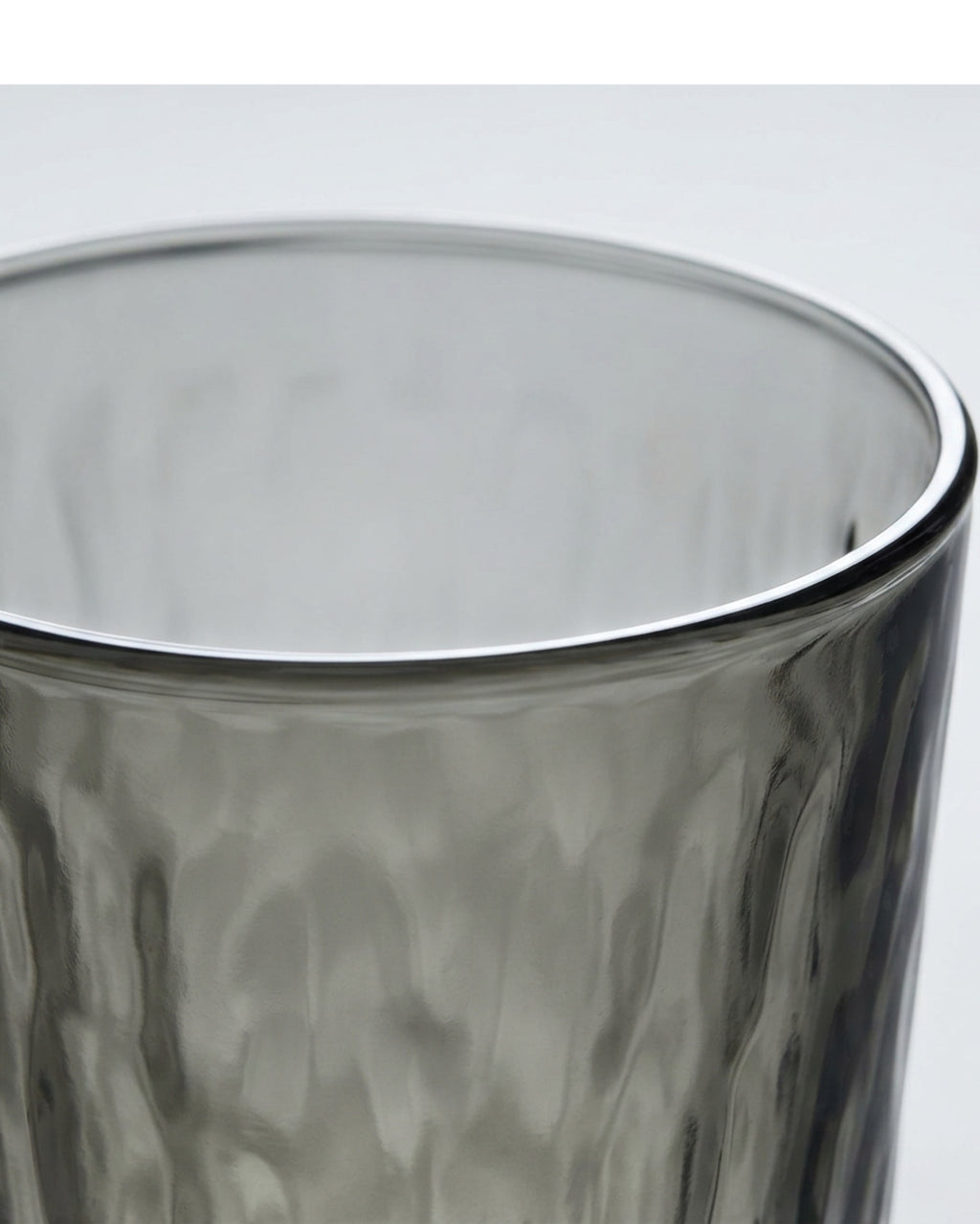 Buxto Tapered Hammered Cooler Glasses 16 oz Smoke Set of 4 - Detail view